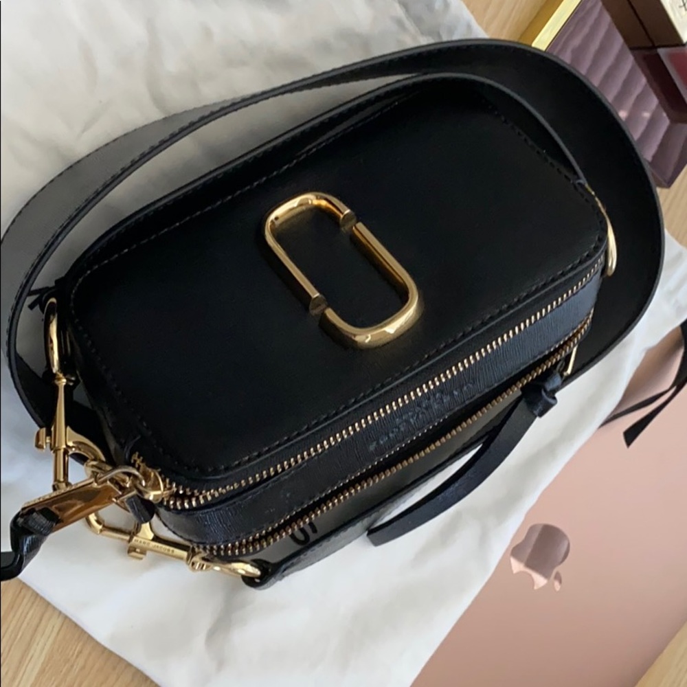 Marc Jacobs all black snapshot - Picture 1 of 3